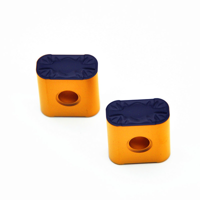 Un buen precio. El desbaste resistente de Chip Breaker Inserts 90,4 HRA forjó los partes movibles de acero del carburo C2 en línea